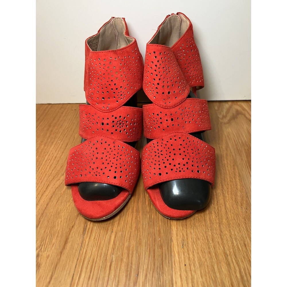 Anabelle Shoes Womens Size 8 Red Cutout Peep Toe Chunky Heel Suede Zip Sandals - Picture 2 of 10
